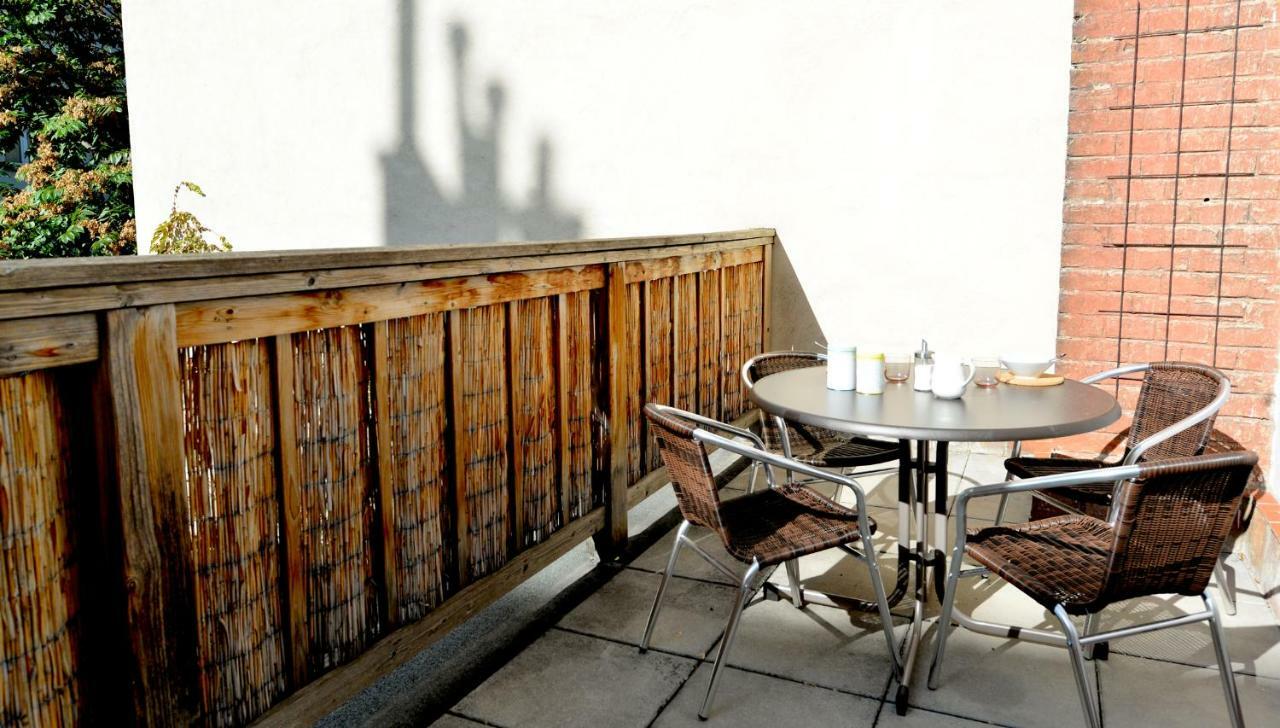 Quiet & Green, With Terrace Apartment *